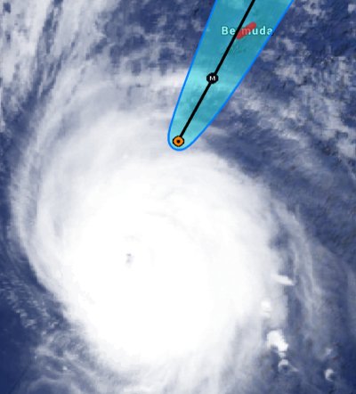 Hurricane Gonzalo satellite image and forecast track